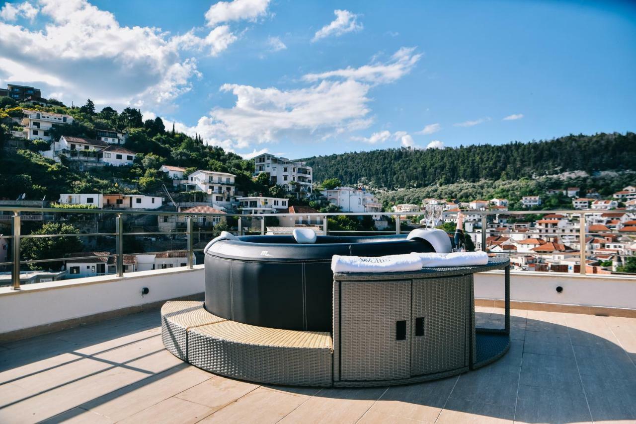 ウルツィニRiva Luxuryアパートメント エクステリア 写真